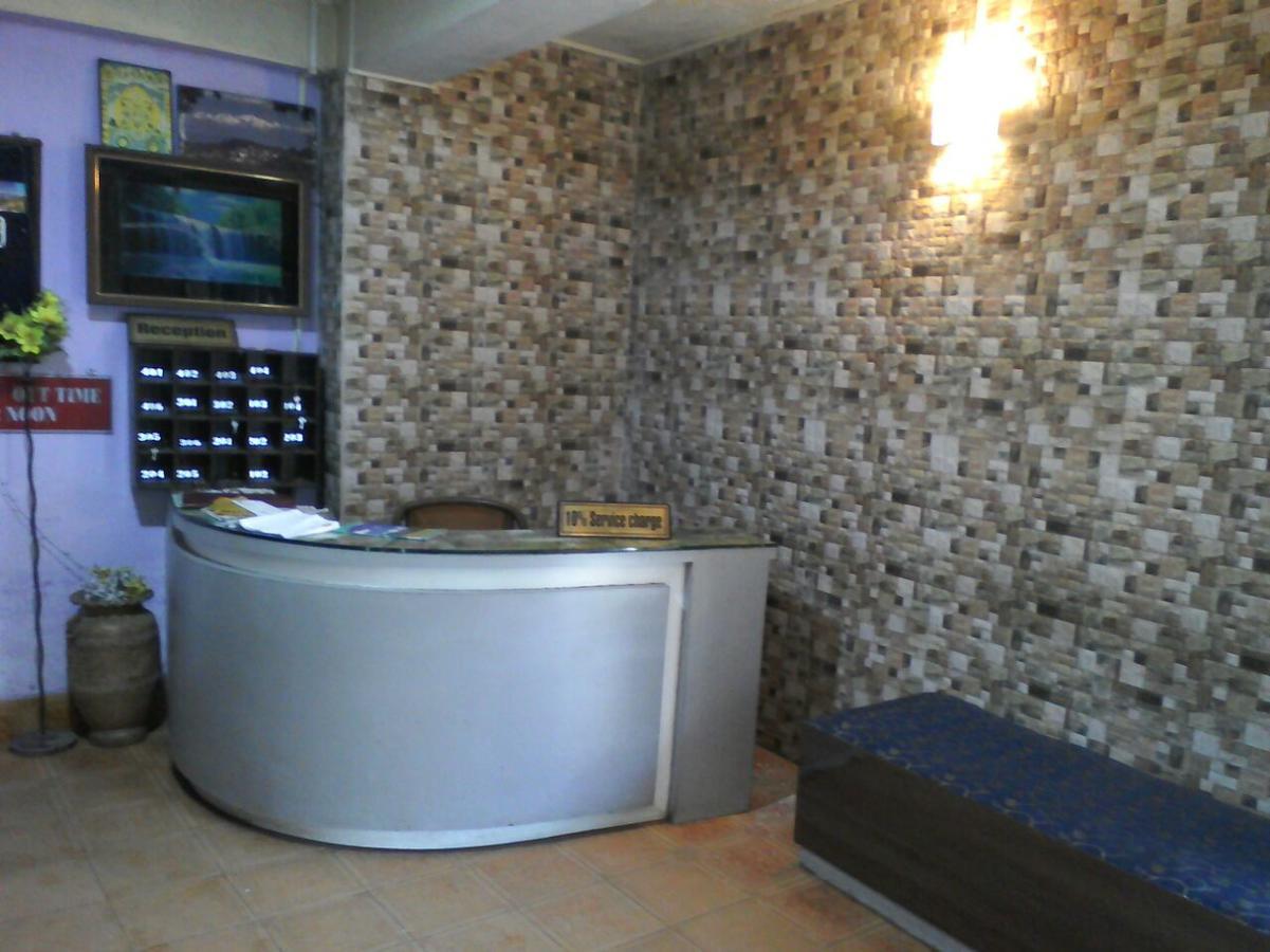 Hotel Alpine Дарджилинг Экстерьер фото