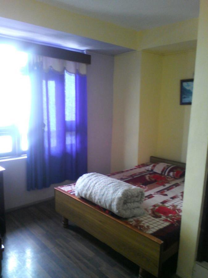 Hotel Alpine Дарджилинг Экстерьер фото